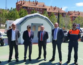 Meridiano entrega una carpa al Ayuntamiento de Marbella para Protección Civil
